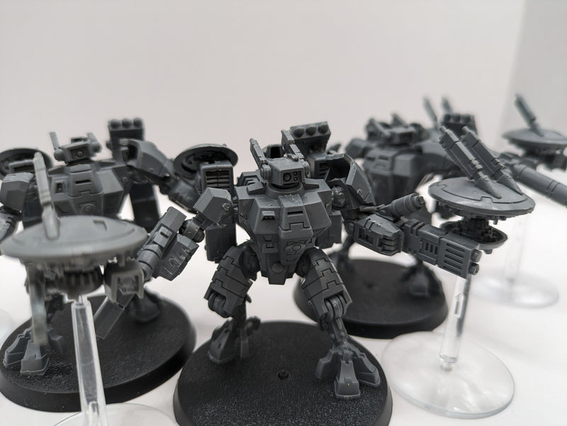 Warhammer 40k: T'au Empire Crisis Battlesuits (BC040)
