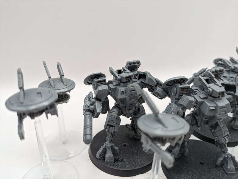 Warhammer 40k: T'au Empire Crisis Battlesuits (BC040)