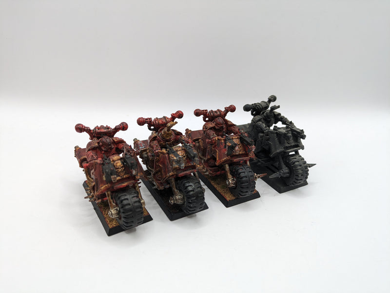 Warhammer 40k: Chaos Space Marines Bikes (AW086)