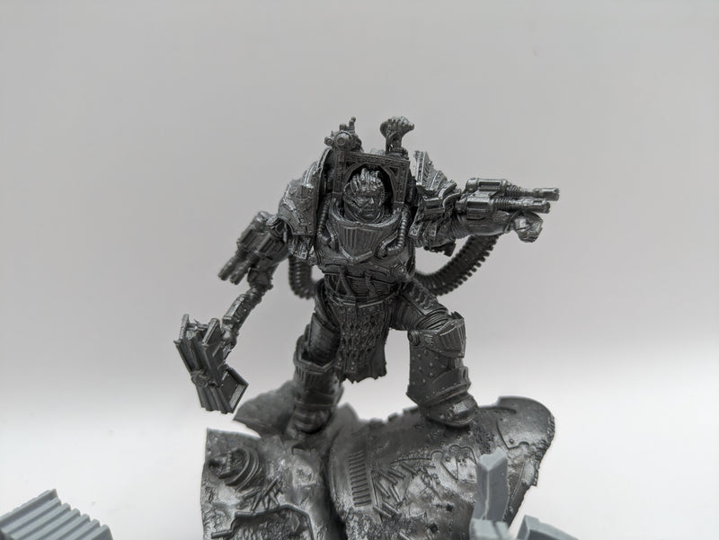 Warhammer 30k: Space Marine Iron Warriors Perturabo, Primarch of the Iron Warriors (AQ025)