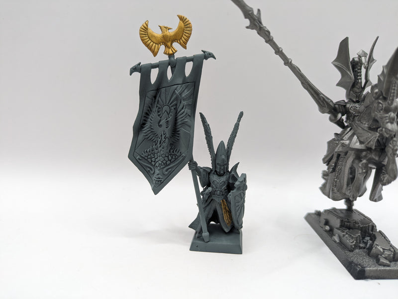 Warhammer Fantasy/Old World: High Elves Prince Mounted and on Foot Plastic (AD108)