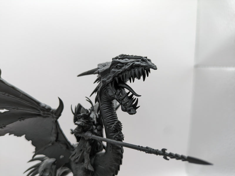 Warhammer Fantasy/Old World: Dark Elves Lord on Black Dragon (AX027)