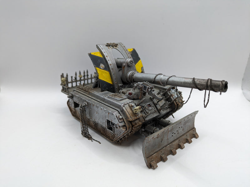 Warhammer 40k: Chaos Space Marine Iron Warriors Basilisk (BA216)