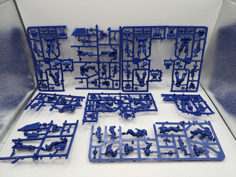 Warhammer 40k: Space Marine Intercessors on sprue (AR034)