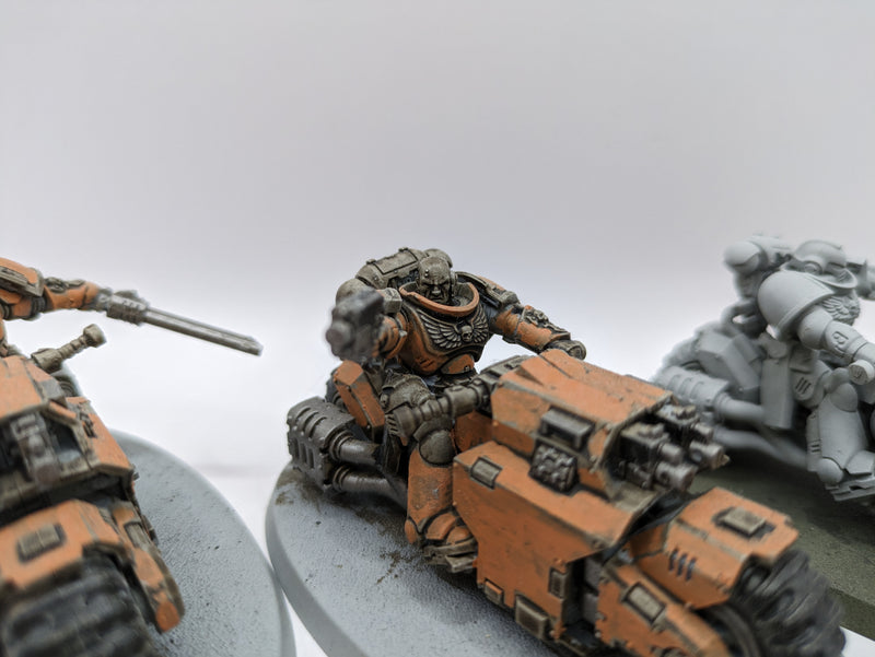 Warhammer 40K: Space Marines Outriders (AT077)