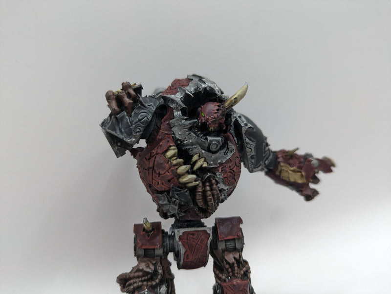 Warhammer 30/40k: Chaos Space Marines Mhara Gal Tained Dreadnought (AT005)