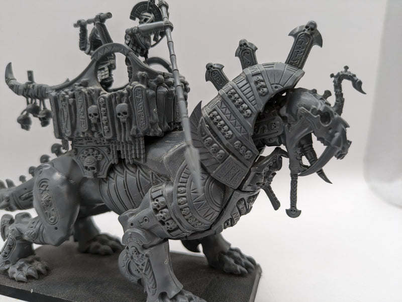 Warhammer Fantasy/Old World: Tomb Kings Khemrian Warsphinx (AW031)