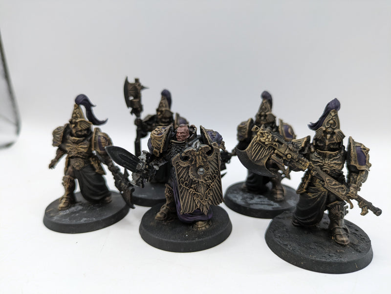 Warhammer 40k: Adeptus Custodes Wardens (AS039)