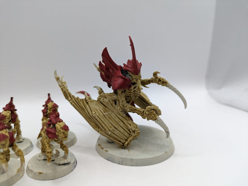 Warhammer 40k: Tyranid Prime and Neurogaunts (AD019)