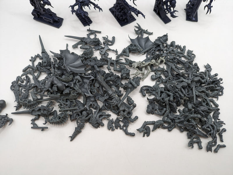 Warhammer 40k: Tyranid Space Hulk Genestealers and Bits (AD023)