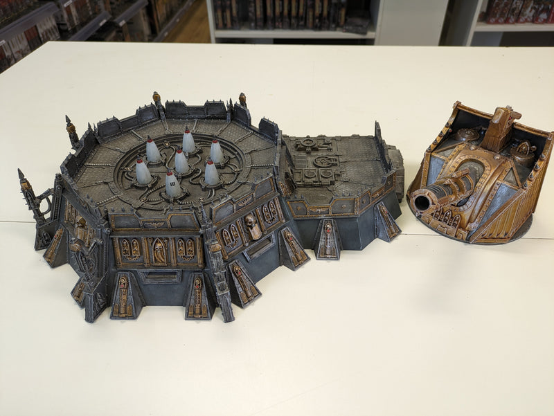 Warhammer 40k: Walls of Martyrs Aquila Strongpoint Scenery OOP (AB742)