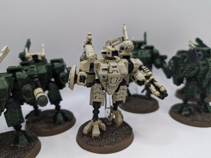 Warhammer 40k: Tau Empire Crisis Suits (AZ158)