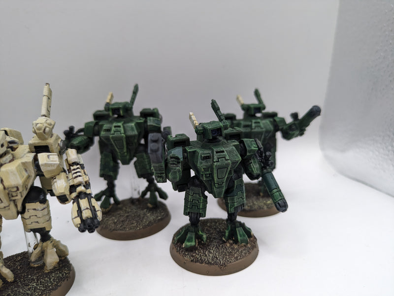 Warhammer 40k: Tau Empire Crisis Suits (AZ158)