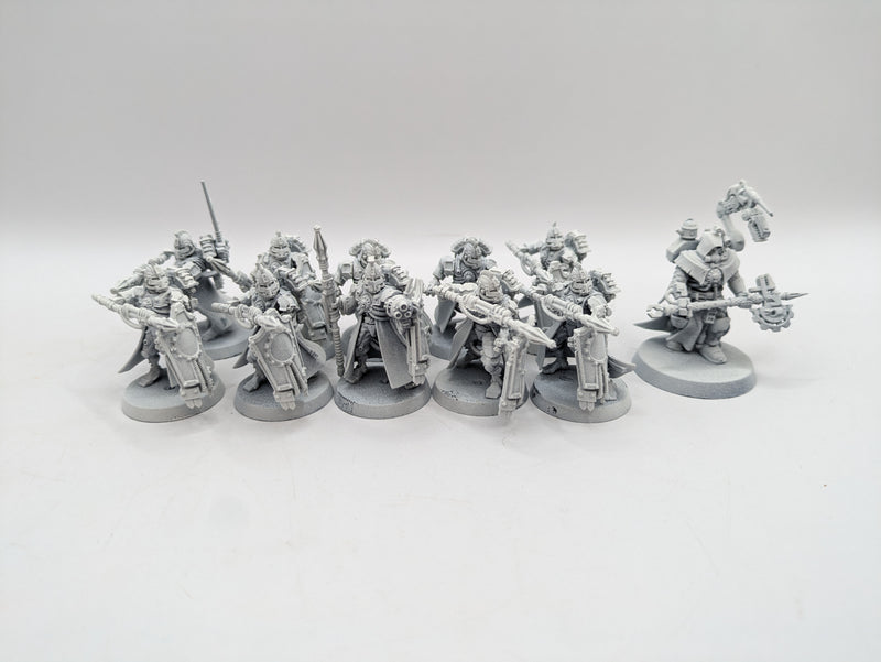 Warhammer 40k: Adeptus Mechanicus Secutarii Hoplites and Enginseer (AW237)