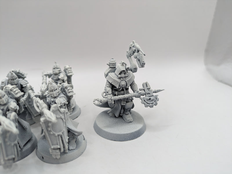 Warhammer 40k: Adeptus Mechanicus Secutarii Hoplites and Enginseer (AW237)