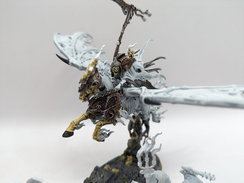 Age of Sigmar: Nighthaunt Reikenor the Grimhailer and Chainrasps (AW222)