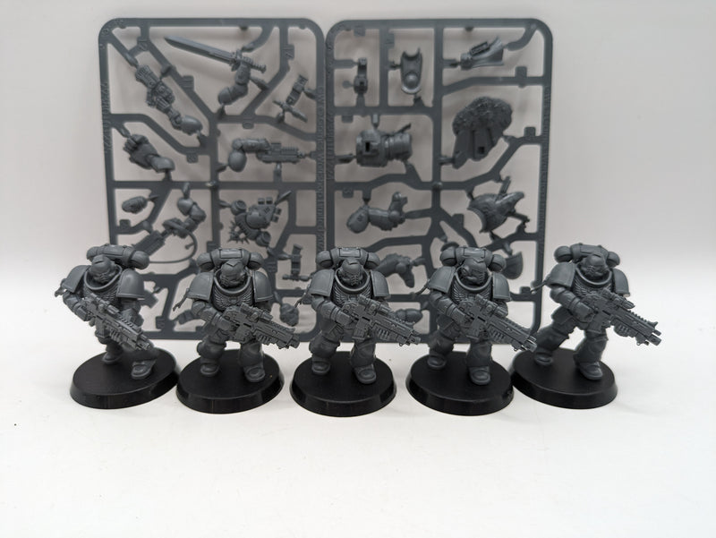 Warhammer 40k: Space Marines Captain and Intercessors (BC029)