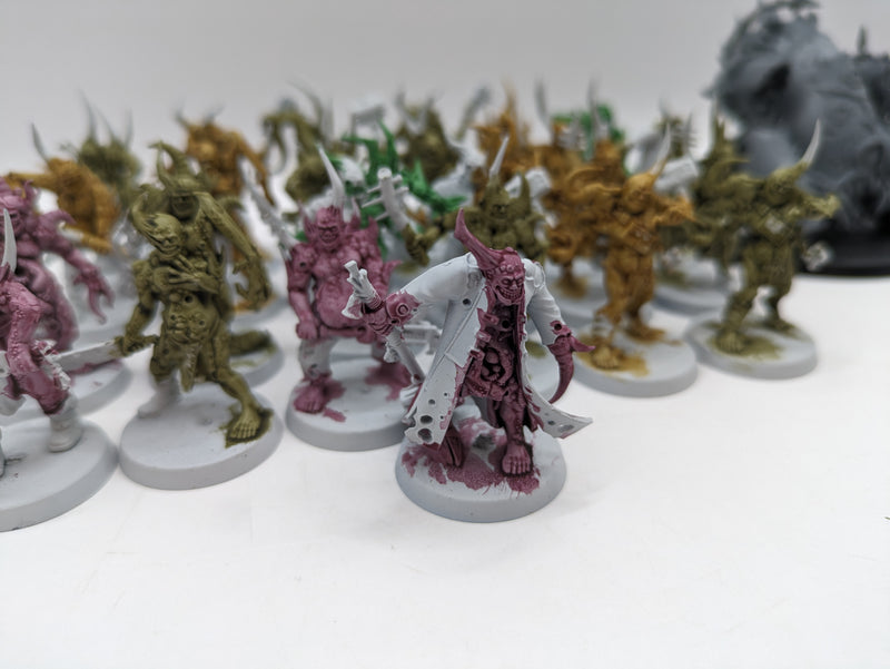 Warhammer 40k: Death Guard Poxwalkers and Myphitic Blight-Hauler (AU080)