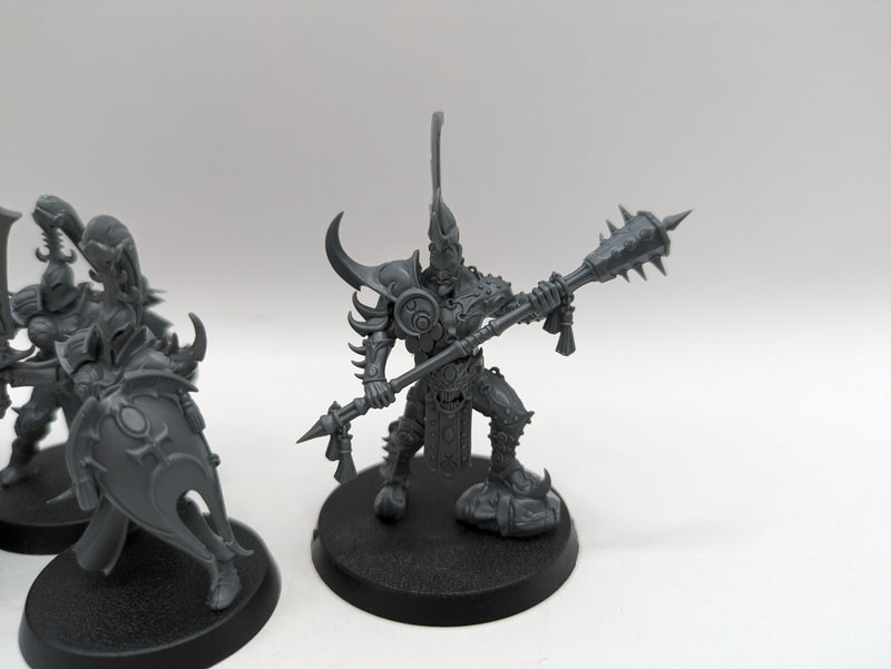 Age of Sigmar: Hedonites of Slaanesh Myrmidesh Painbringers and Lord of Pain (AW164)