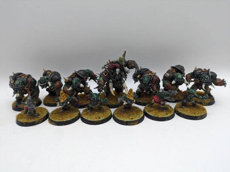 Blood Bowl: Black Orc Blood Bowl Team with Varag Ghoul-Chewer (BC146)