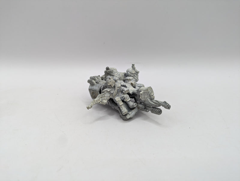 Warhammer 40k: Imperial Guard Land Speeder with Imperial Guard Riders Metal OOP Rare (BC013)