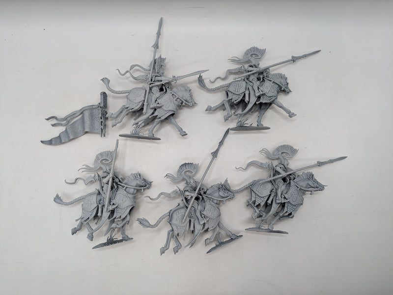 Age of Sigmar: Lumineth Realm-Lords Vanari Dawnriders (BC032)