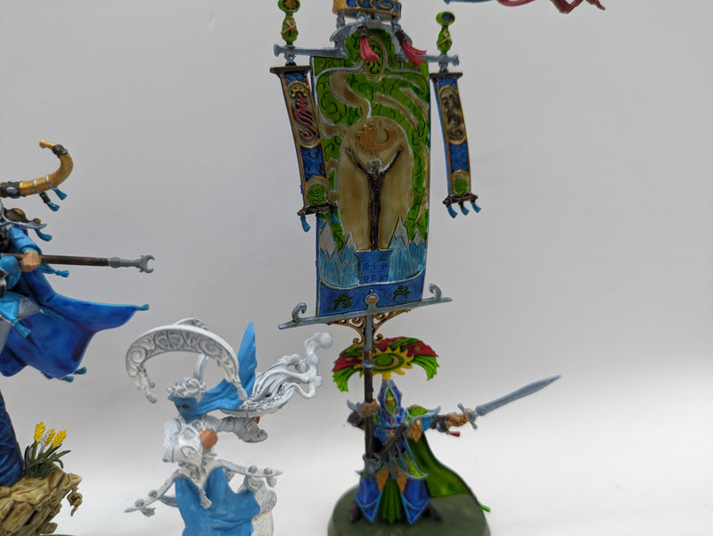 Age of Sigmar: Lumineth Realm-Lords Scinari Cathallar, Bannerblade and Stonemage (BC043)