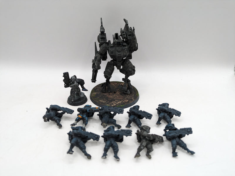 Warhammer 40k: T'au Empire Breachers and Commander Battlesuit (BA165)