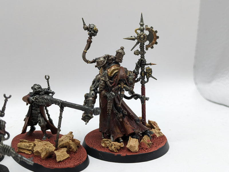 Warhammer 40k: Adeptus Mechanicus Skitarii Vanguard, Technoarcheologist and Tech-Priest Dominus (BC148)