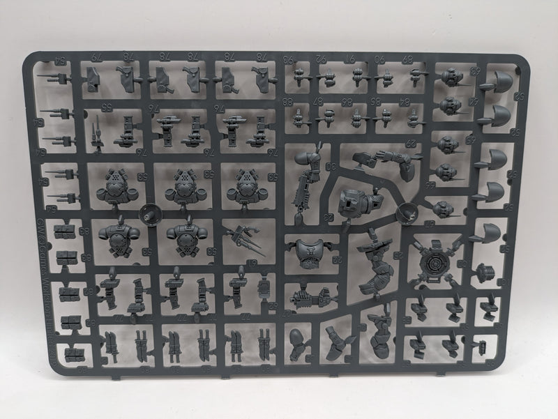 Warhammer 40k: Space Marine Phobo Kill Team On Sprue (AU060)