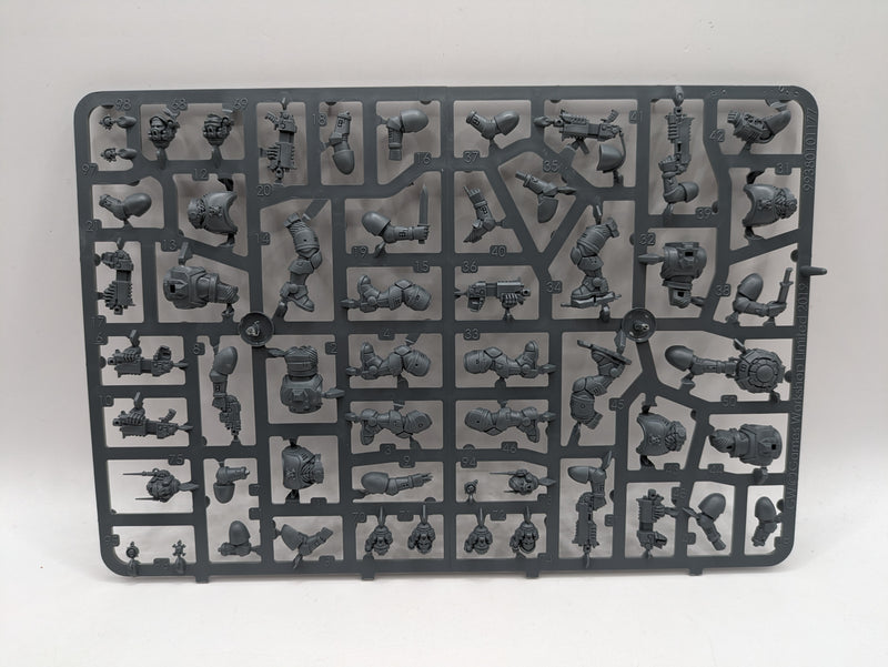 Warhammer 40k: Space Marine Phobo Kill Team On Sprue (AU060)