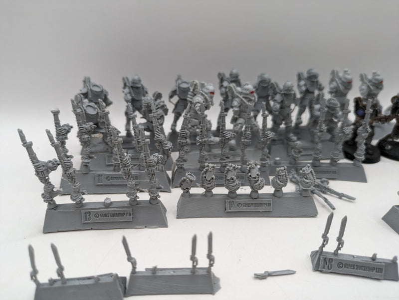 Warhammer 30k Horus Heresy: Solar Auxilia Veletaris Las Rifle Section (AX088)