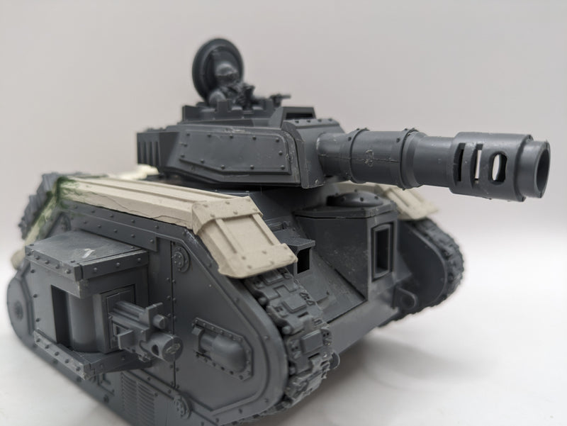 Warhammer 40k: Astra Militarum Leman Russ Tank with 3rd Party Upgrades (AD067)