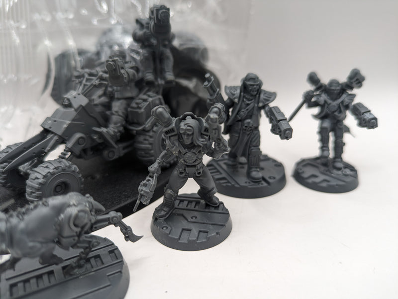 Warhammer Necromunda: Orlock Outrider and Gang (AX080)