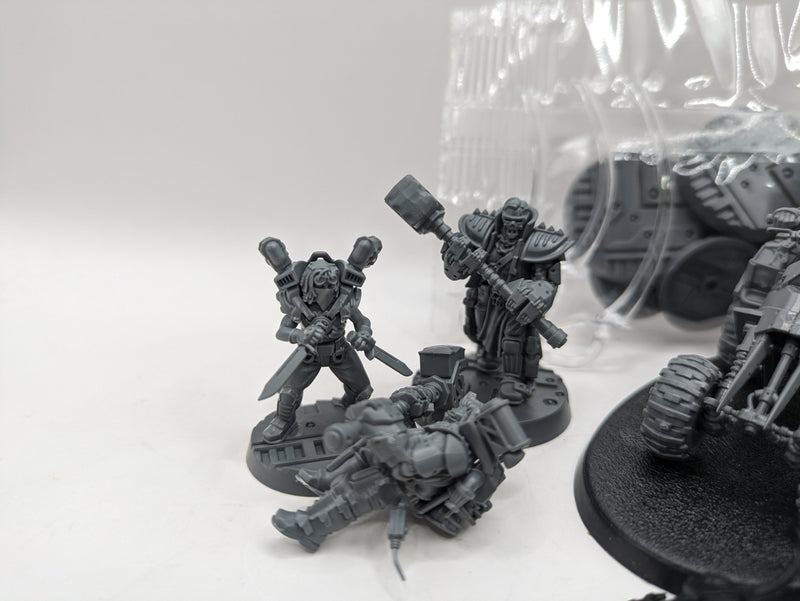 Warhammer Necromunda: Orlock Outrider and Gang (AX080)