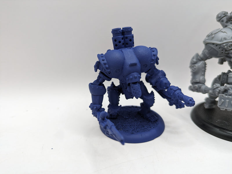 Privateer Press Warmachine: Cygnar Heavy Warjack Reliant/Stormclad and Firefly (BA045)