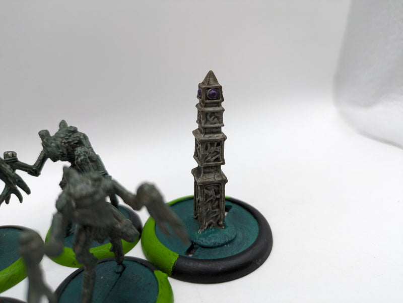 Privateer Press Warmachine Hordes: Circle Orboros Sentry Stone & Mannikins (AT049)