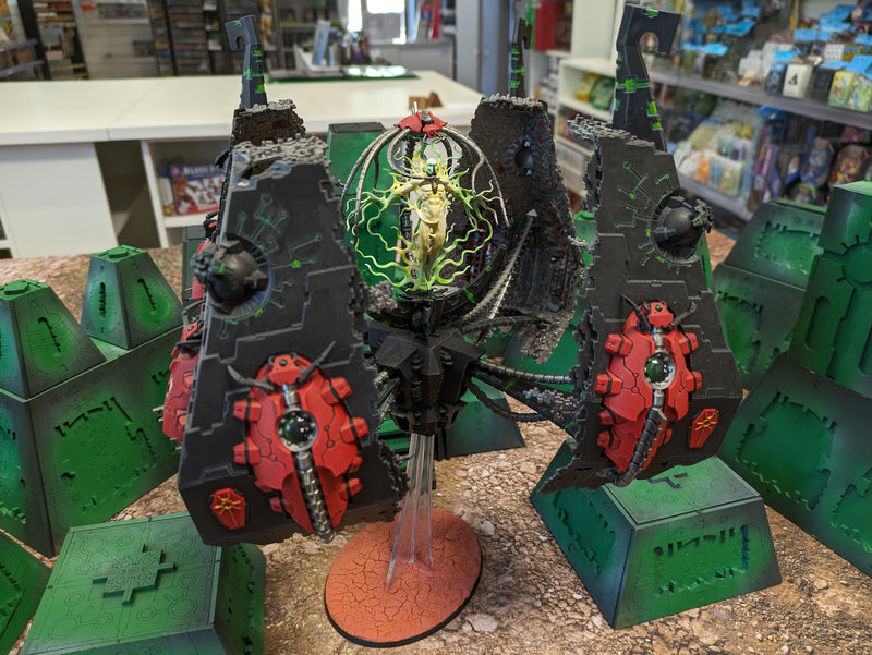 Warhammer 40k: Necron Tesseract Vault - Painted (AB363)