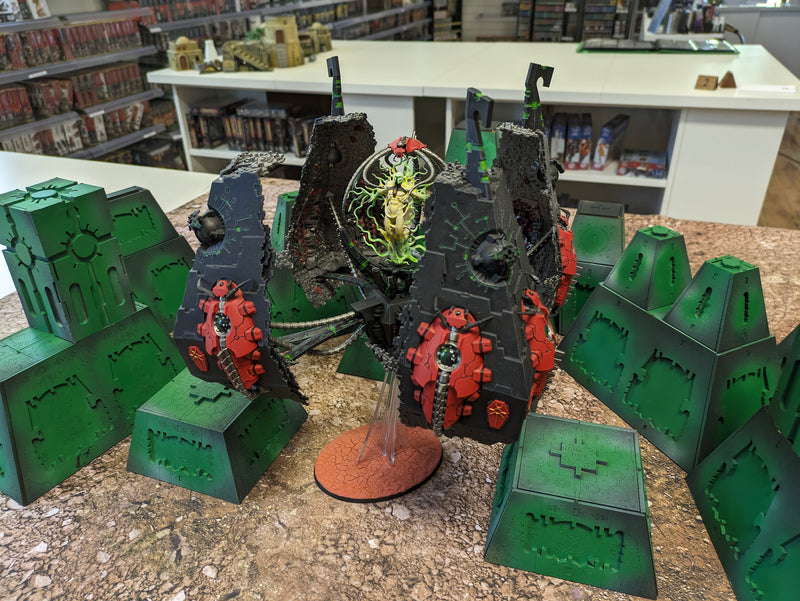 Warhammer 40k: Necron Tesseract Vault - Painted (AB363)