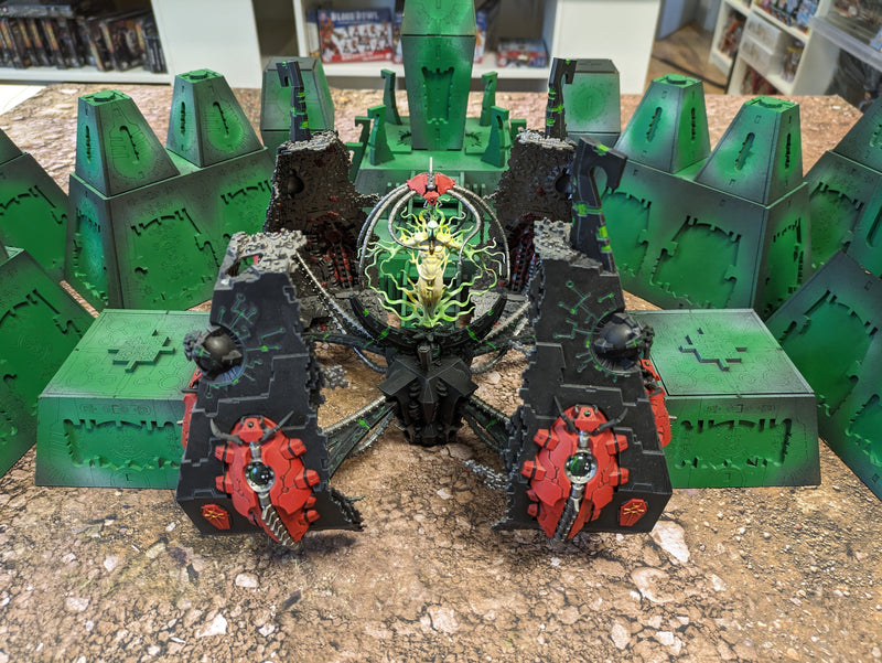 Warhammer 40k: Necron Tesseract Vault - Painted (AB363)