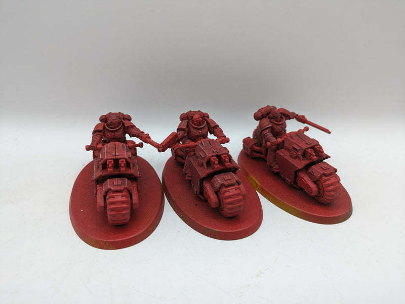 Warhammer 40k: Space Marine Blood Angels Outriders (BC148)