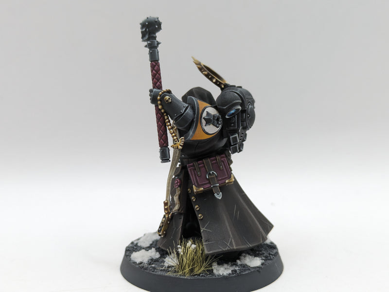 Warhammer 40k: Space Marine Imperial Fist Chaplain - Pro Painted (AQ004)