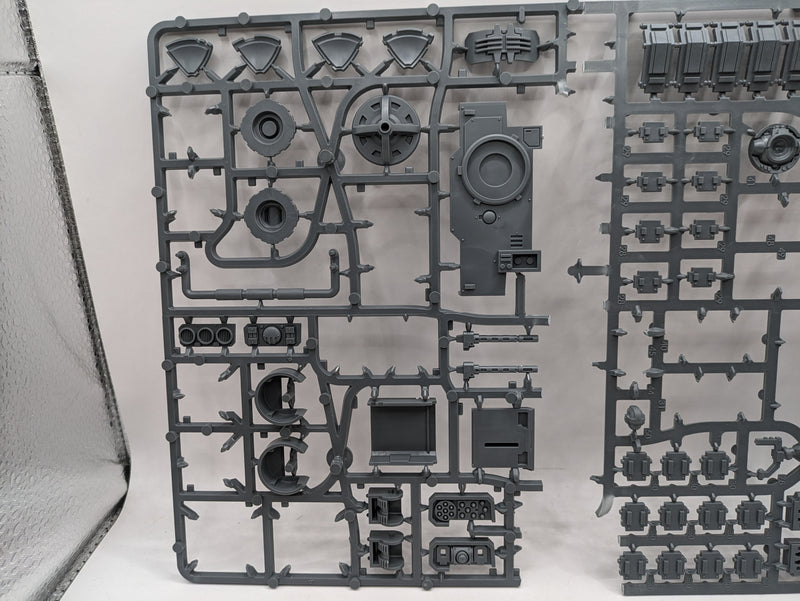 Warhammer 40k: Space Marine Gladiator (AX053)