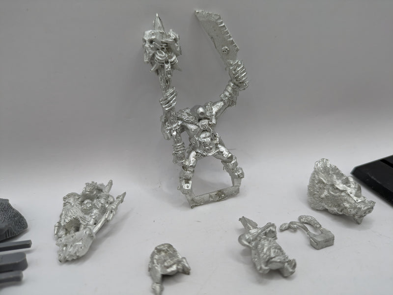 Warhammer Fantasy The Old World: Orcs and Goblins Metal Orc Shaman on Boar (BC044)