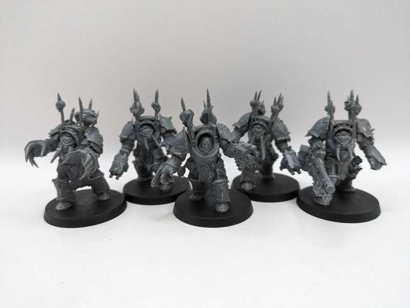 Warhammer 40k: Chaos Space Marine Terminators (AT244)