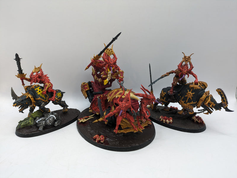 Warhammer 40k: Chaos Daemons Khorne Bloodcrushers and Herald on Blood Throne (AX044)