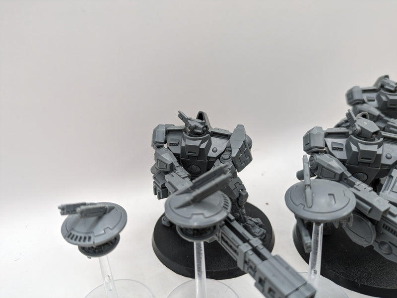 Warhammer 40k: T'au Empire Broadside Battlesuit Squad (AU092)