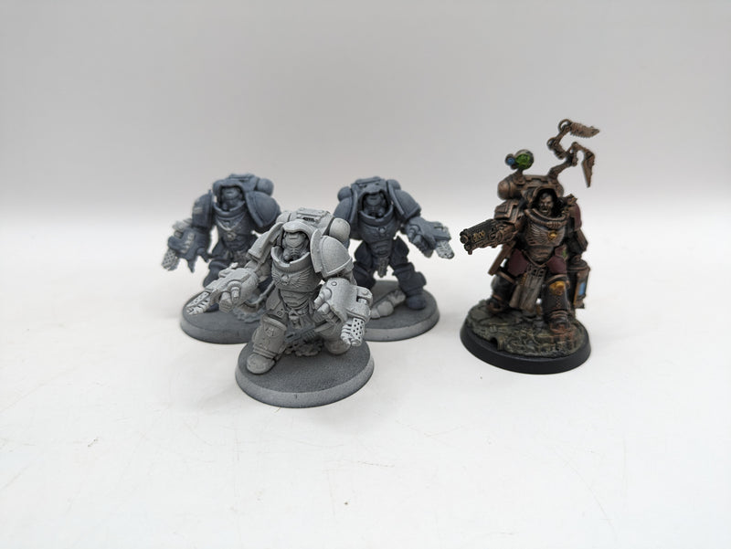 Warhammer 40k: Space Marine Aggressors and Apothecary Biologis (AA098)