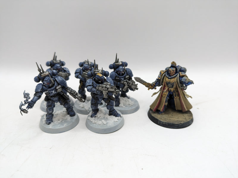 Warhammer 40k: Space Marine Infiltrators and Librarian (AD046)