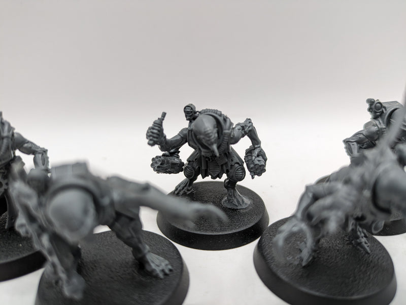 Warhammer 40k: Genestealer Cult Acolyte Hybrids with Icon (CAB1053)